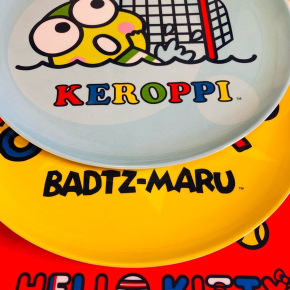 Sanrio & Pillow Fort Kids (Dishware)🍽🥗🥣🍲🍰 - Picture 2 of 14